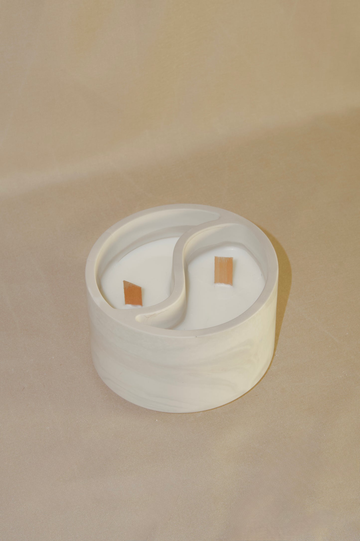 Candela Yin & Yang Effetto Marmo