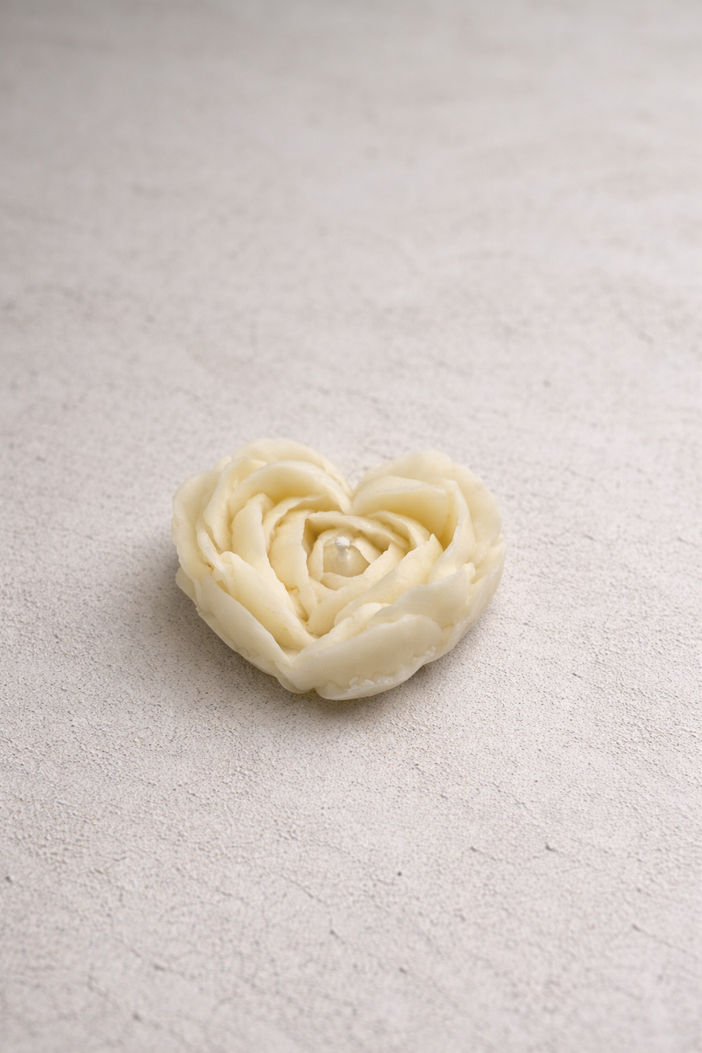 Candela Cuore Petali di Rosa San Valentino